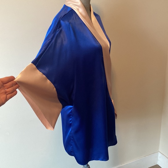 Satin Kama Sutra Lotus Wear Robe Royal Blue and Pink Size Small - Picture 2 of 7
